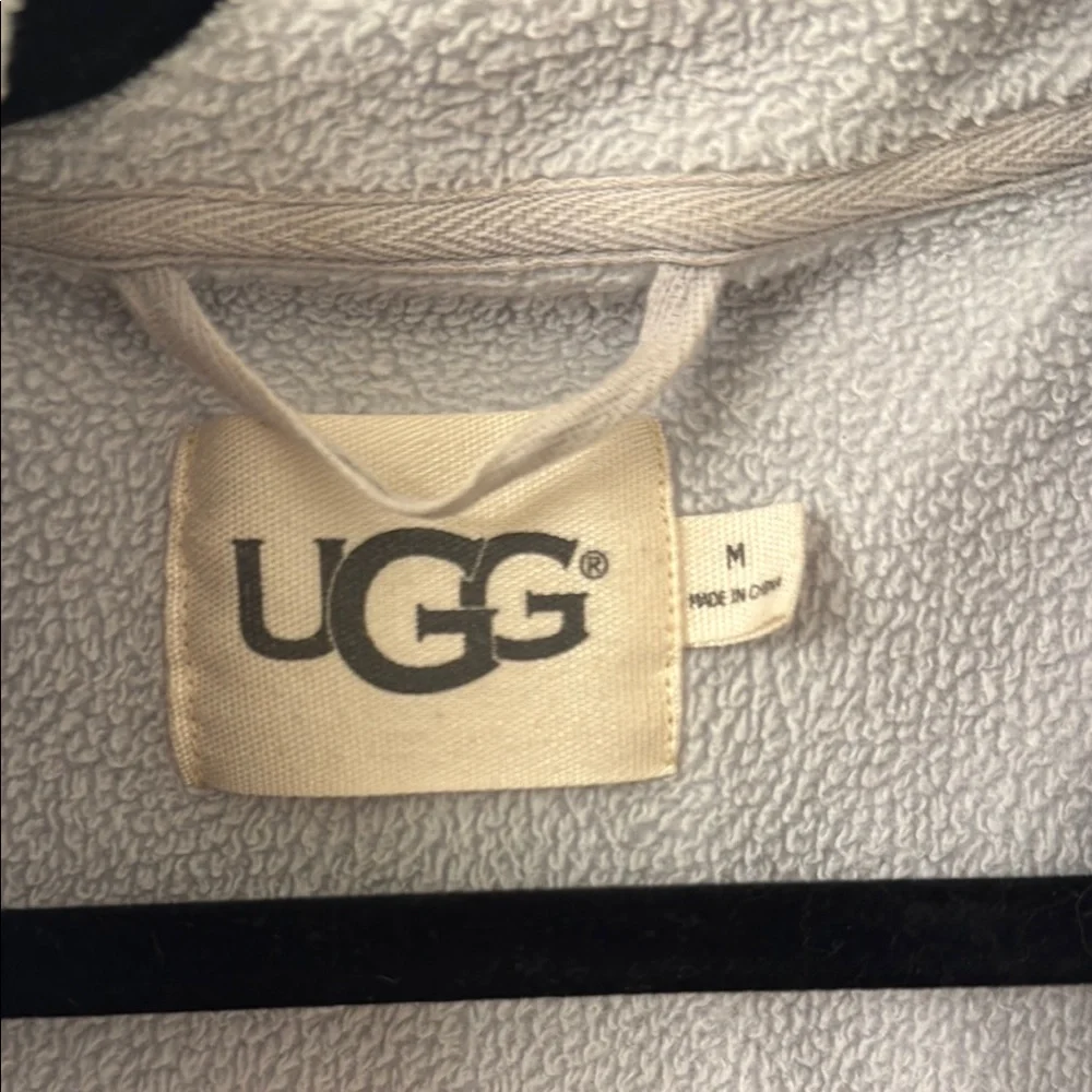 UGG Gray Robe - Picture 2 of 3